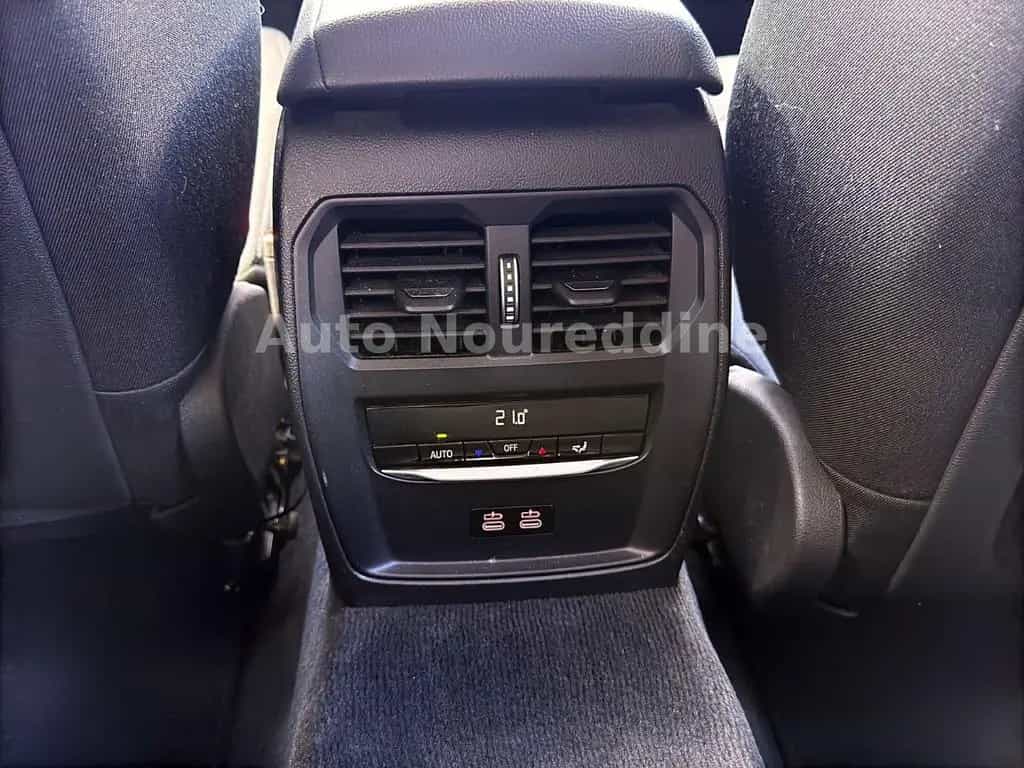 BMW 318 i Touring Automatik*Facelift*Curved*Live*LED* 11/2022-photo-36