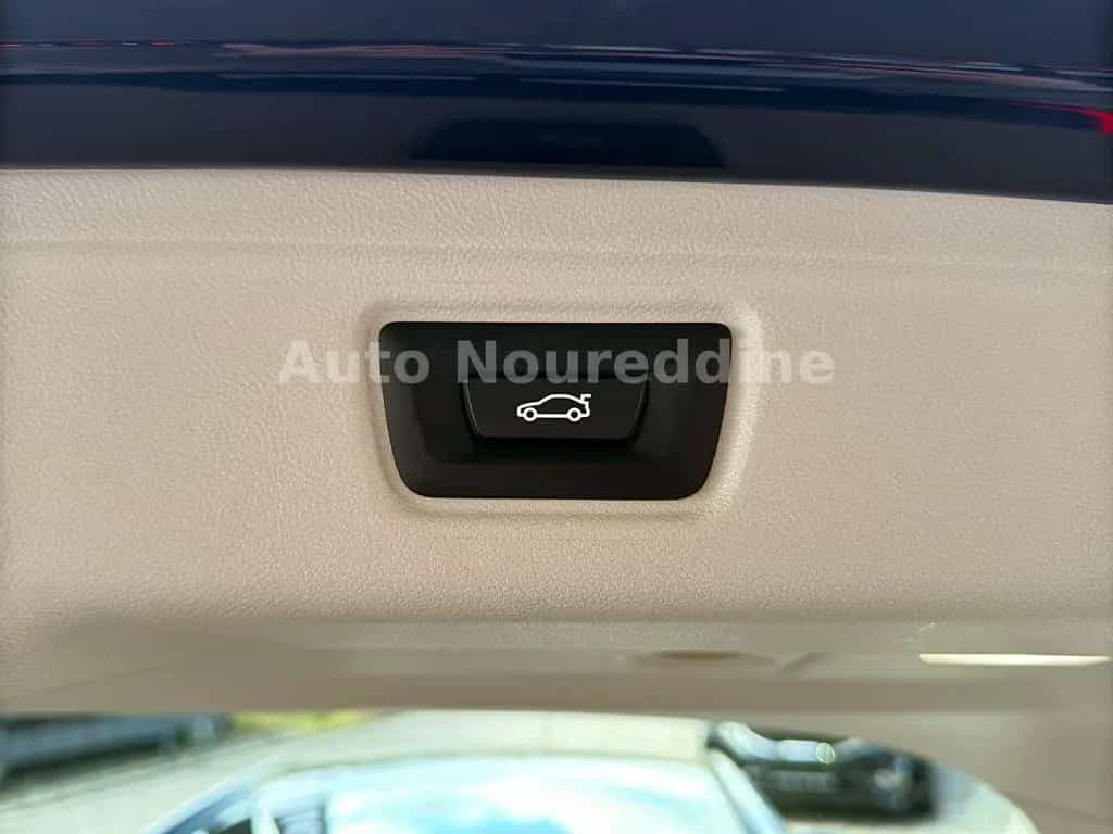BMW 318 i Touring Automatik*Facelift*Curved*Live*LED* 11/2022-photo-38