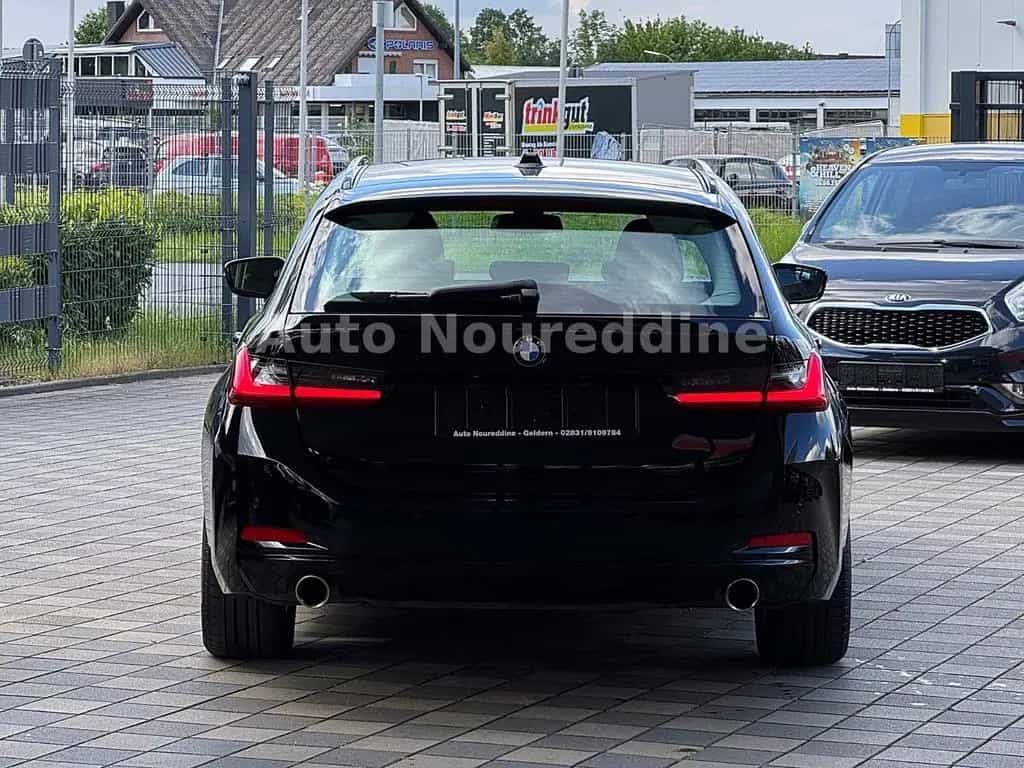 BMW 318 i Touring Automatik*Facelift*Curved*Live*LED* 11/2022-photo-4