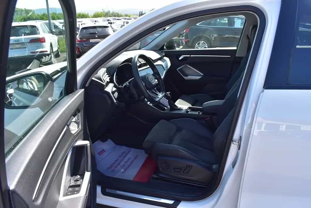 Audi Q3 40 TFSI quattro Matrix+Leder+360°Kamera+AHK 04/2019-photo-6