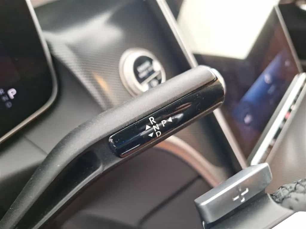 Mercedes-Benz GLC 300 AMG-Line 4MATIC 9G-tronic 01/2025-photo-14