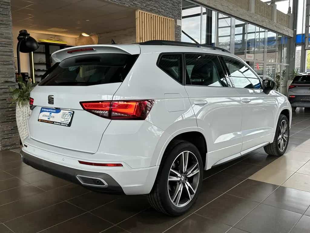 Seat Ateca FR 360Cam Navi Teil-Leder Pano AHK LED ACC 02/2022-photo-8
