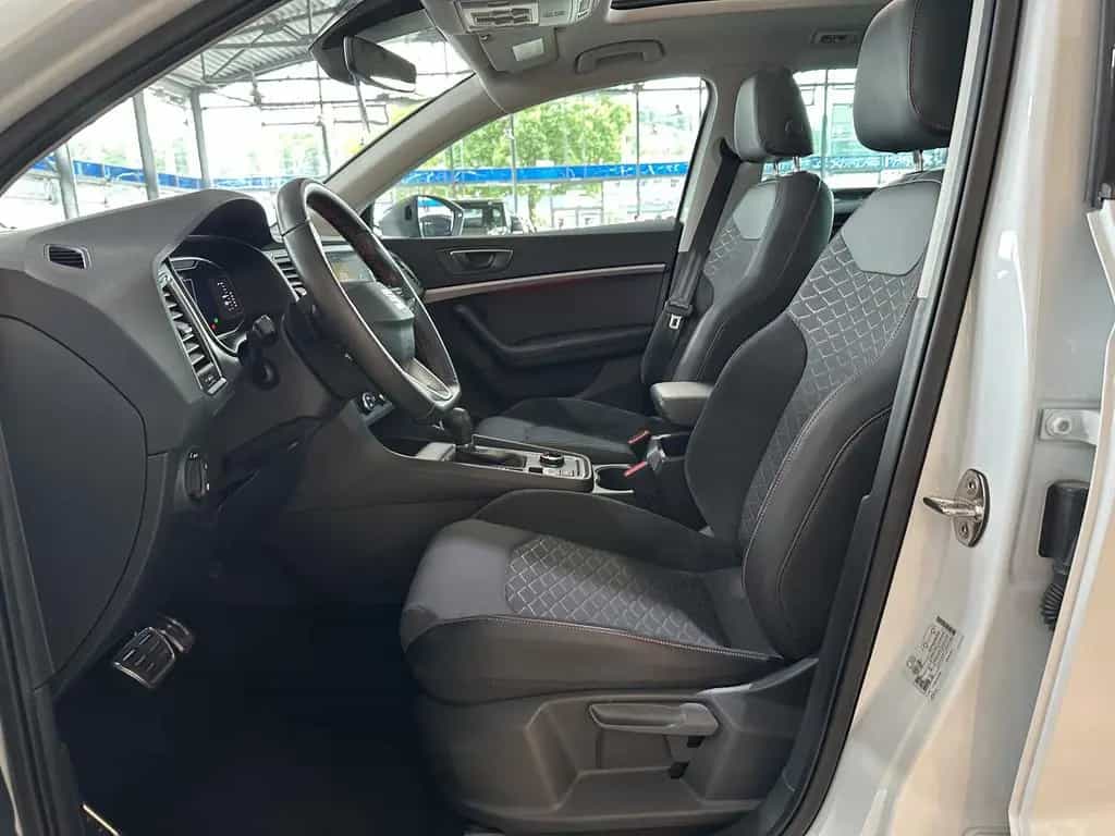 Seat Ateca FR 360Cam Navi Teil-Leder Pano AHK LED ACC 02/2022-photo-9