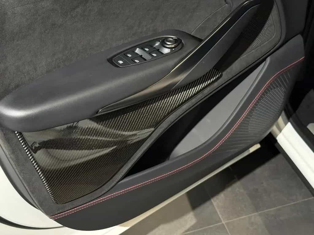 Aston Martin DBX *405kW*Carbon*Alcantara*Anhänger 04/2022-photo-20