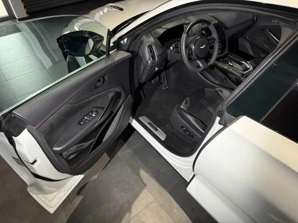Aston Martin DBX *405kW*Carbon*Alcantara*Anhänger 04/2022-photo-4