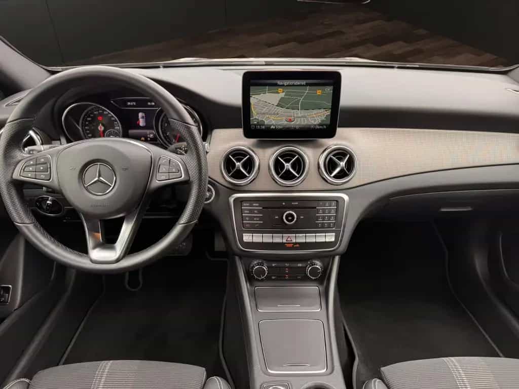 Mercedes-Benz GLA 220 4Matic NAVI°LED°SHZ°PDC°EL.HECKKLAPPE 10/2018-photo-10