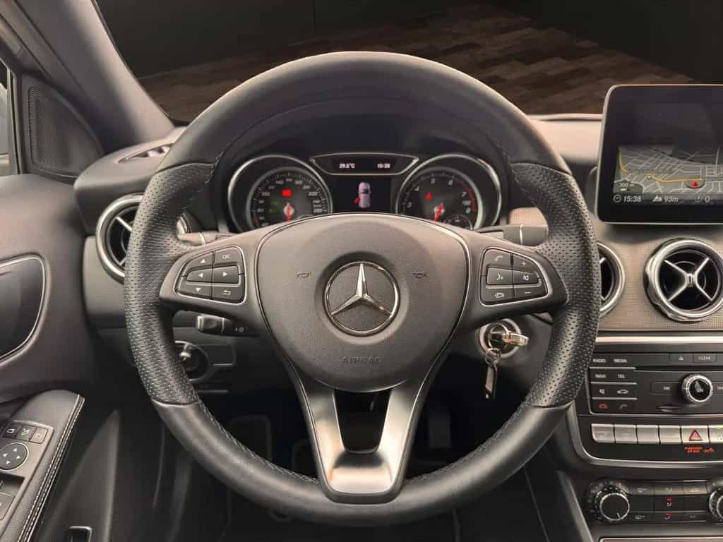 Mercedes-Benz GLA 220 4Matic NAVI°LED°SHZ°PDC°EL.HECKKLAPPE 10/2018-photo-11