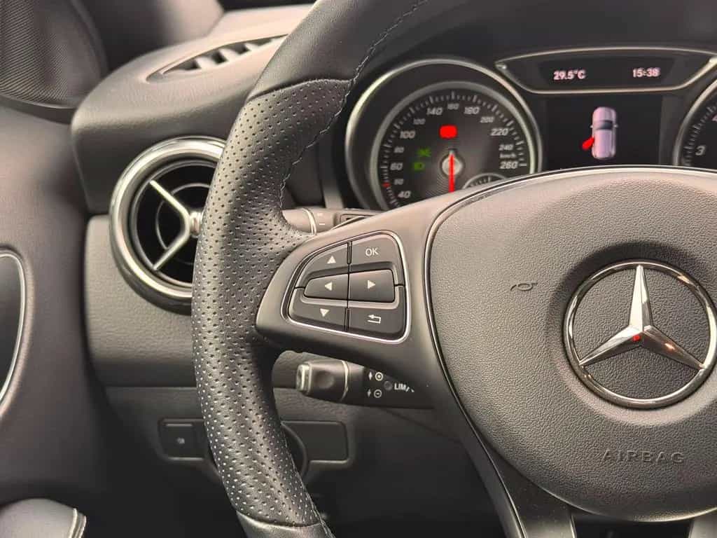 Mercedes-Benz GLA 220 4Matic NAVI°LED°SHZ°PDC°EL.HECKKLAPPE 10/2018-photo-12