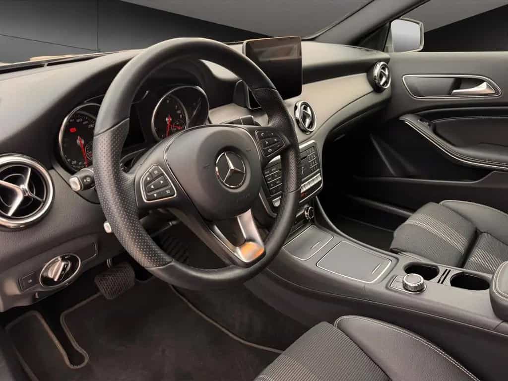 Mercedes-Benz GLA 220 4Matic NAVI°LED°SHZ°PDC°EL.HECKKLAPPE 10/2018-photo-14
