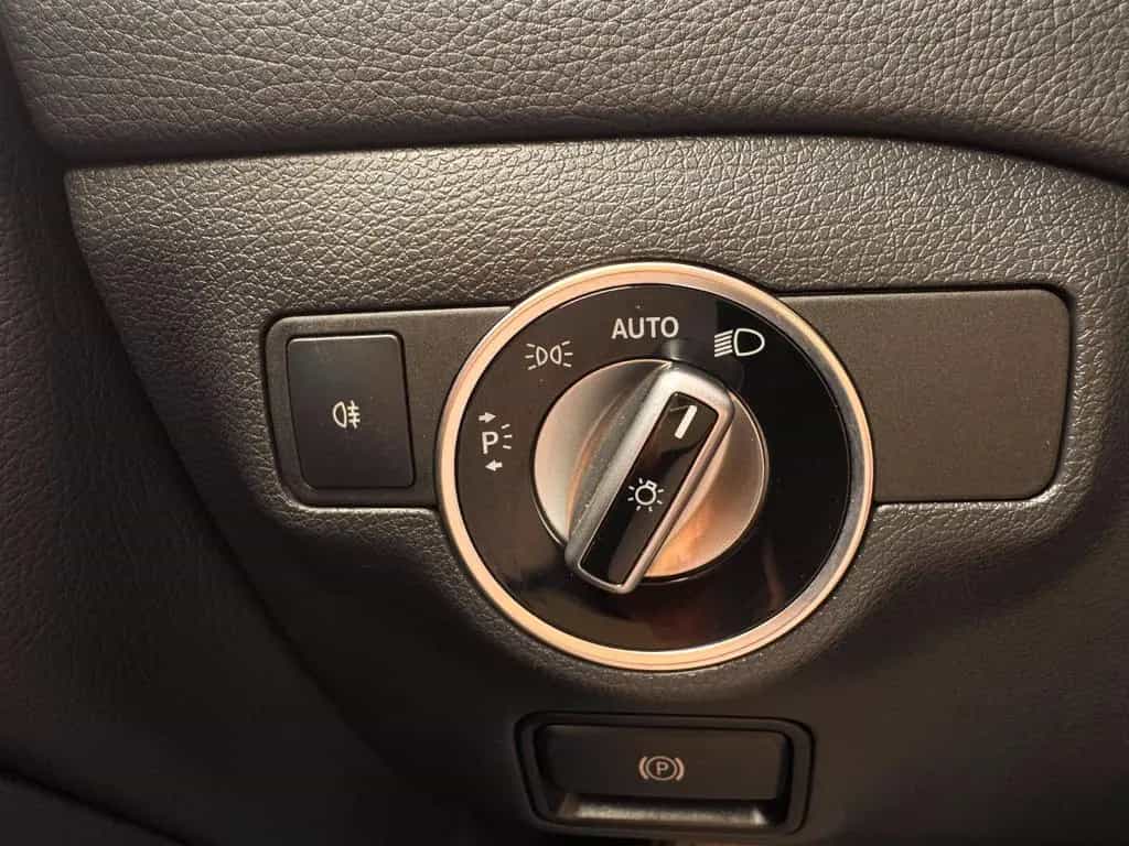 Mercedes-Benz GLA 220 4Matic NAVI°LED°SHZ°PDC°EL.HECKKLAPPE 10/2018-photo-22