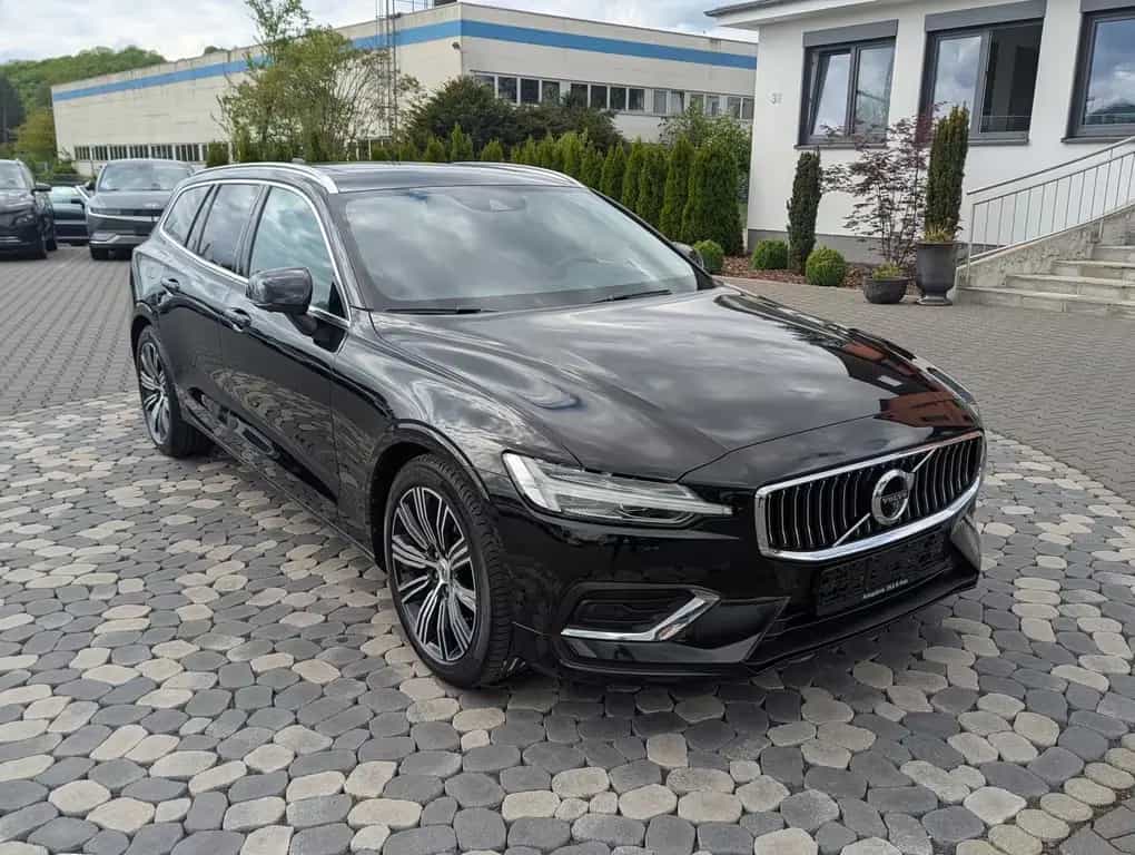 Volvo V60 Inscription PANO LED ACC MEMORY H&R AHK 360° 01/2022-photo-1