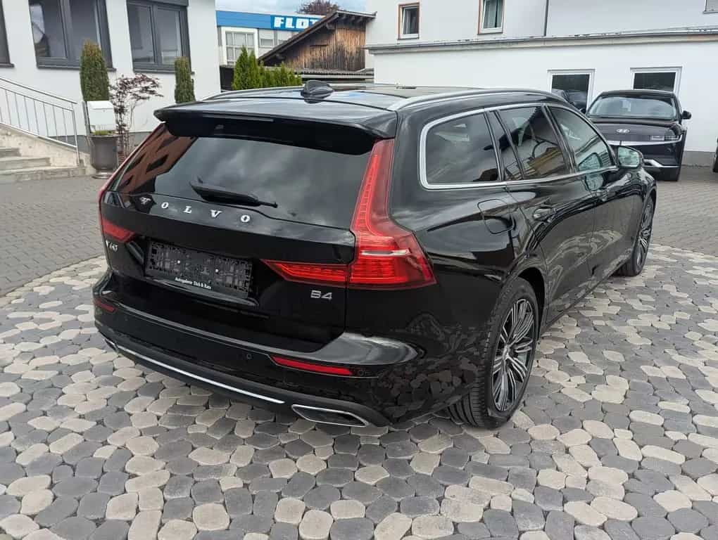 Volvo V60 Inscription PANO LED ACC MEMORY H&R AHK 360° 01/2022-photo-8