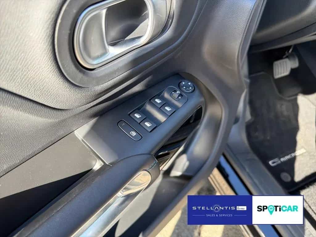 Citroën C5 Aircross 1.2 Mild-Hybrid 136 Plus 04/2024-photo-11