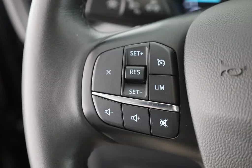 Ford Kuga 1.5 EB LED Navi Sitzheizung DAB Tempomat 07/2021-photo-14