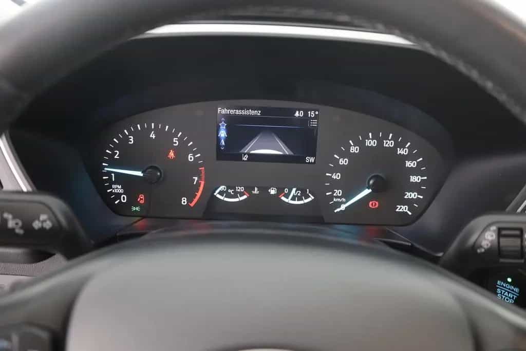 Ford Kuga 1.5 EB LED Navi Sitzheizung DAB Tempomat 07/2021-photo-18