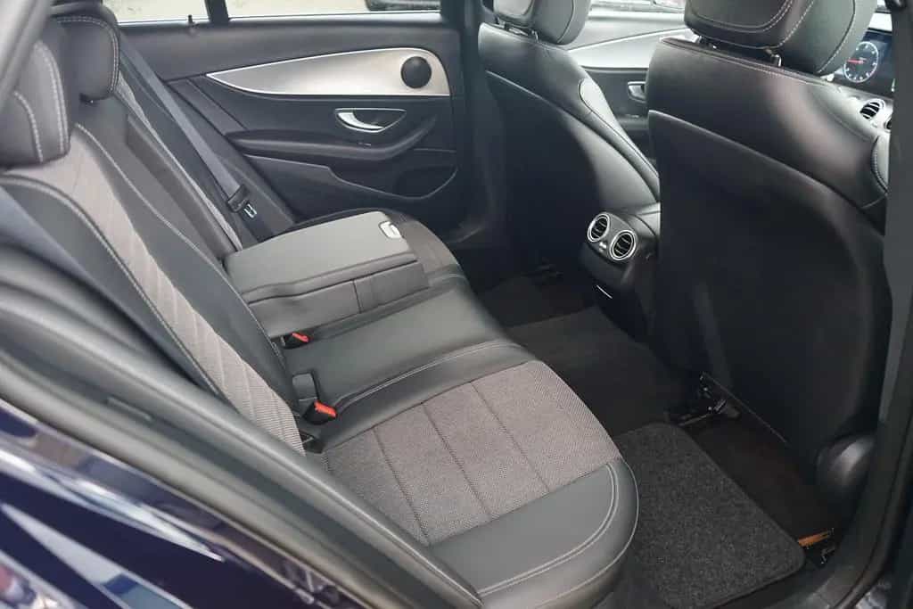 Mercedes-Benz E 220 E220 T d Avantgarde LED Navi ACC Kamera 11/2019-photo-10