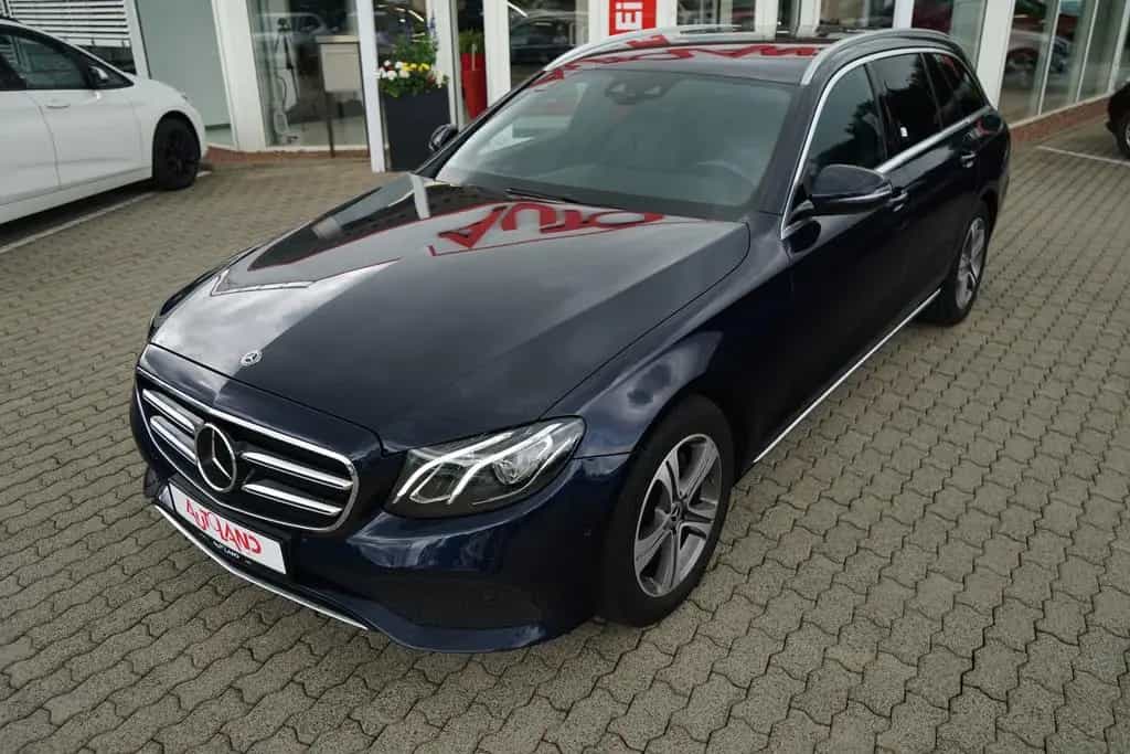 Mercedes-Benz E 220 E220 T d Avantgarde LED Navi ACC Kamera 11/2019-photo-11
