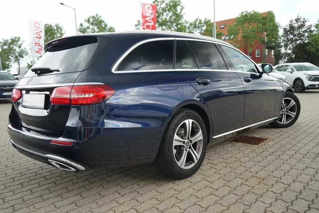 Mercedes-Benz E 220 E220 T d Avantgarde LED Navi ACC Kamera 11/2019-photo-13