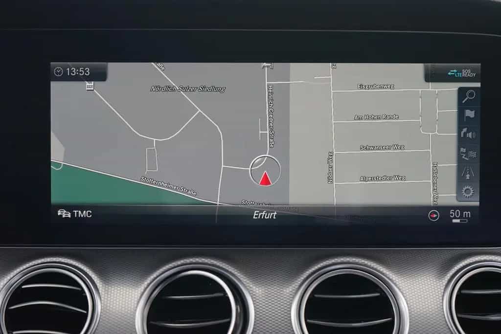 Mercedes-Benz E 220 E220 T d Avantgarde LED Navi ACC Kamera 11/2019-photo-16