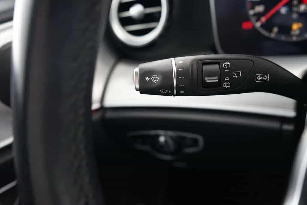 Mercedes-Benz E 220 E220 T d Avantgarde LED Navi ACC Kamera 11/2019-photo-21
