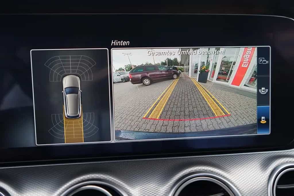 Mercedes-Benz E 220 E220 T d Avantgarde LED Navi ACC Kamera 11/2019-photo-29