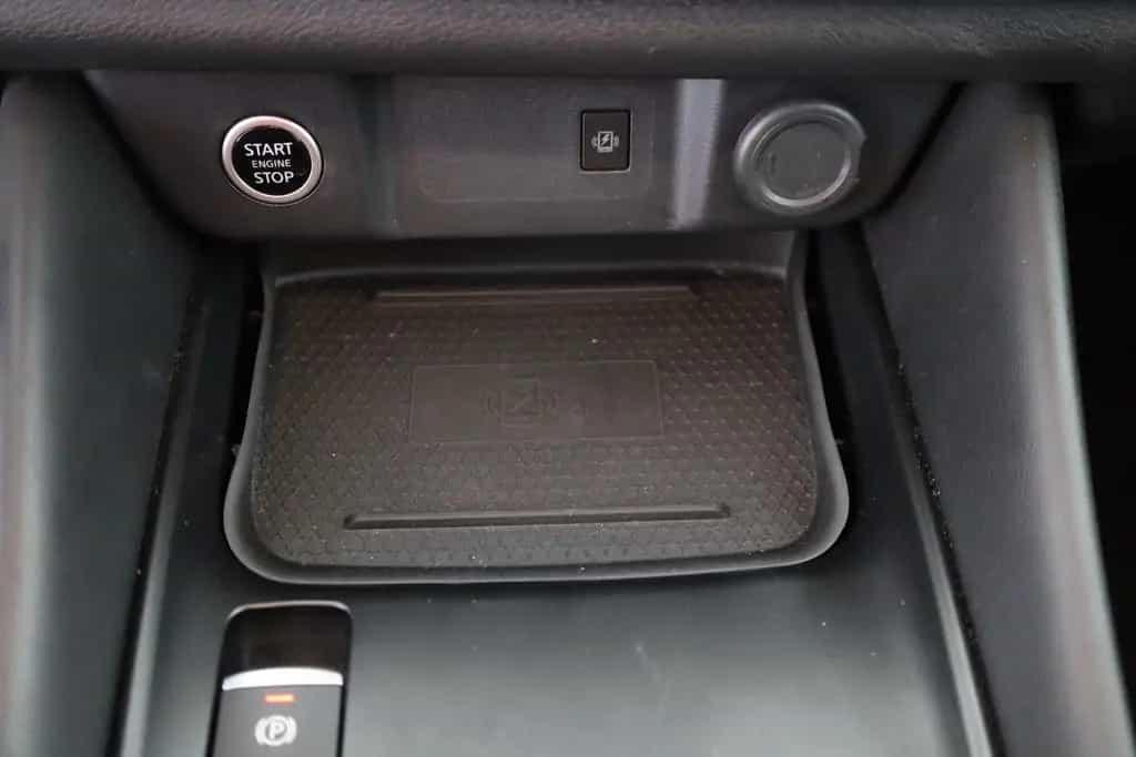 Nissan Qashqai N-Connecta 1.3 Dig-T Aut. LED ACC Navi 3 03/2024-photo-12