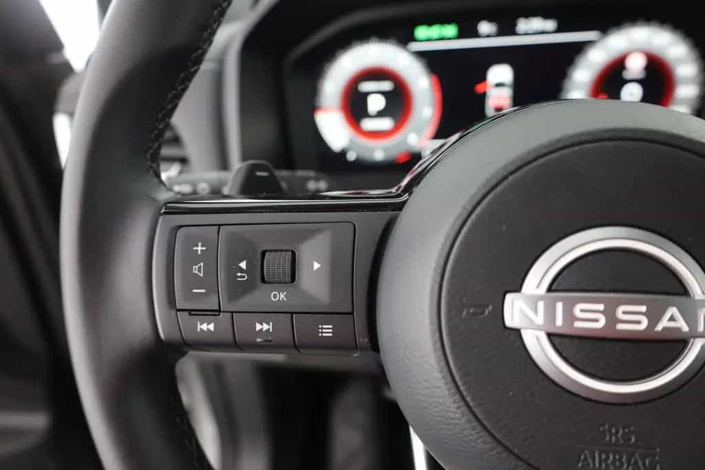 Nissan Qashqai N-Connecta 1.3 Dig-T Aut. LED ACC Navi 3 03/2024-photo-16