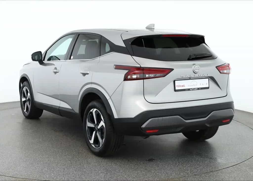 Nissan Qashqai N-Connecta 1.3 Dig-T Aut. LED ACC Navi 3 03/2024-photo-2