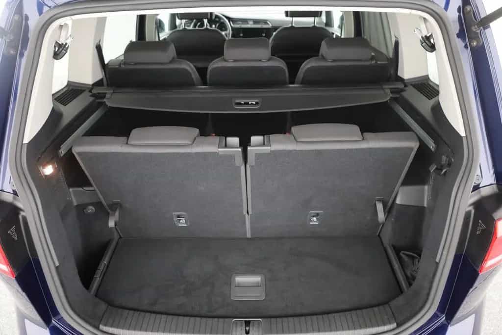 Volkswagen Touran 1.5 TSI DSG Highline LED AHK ACC 7-Sitzer 01/2019-photo-24