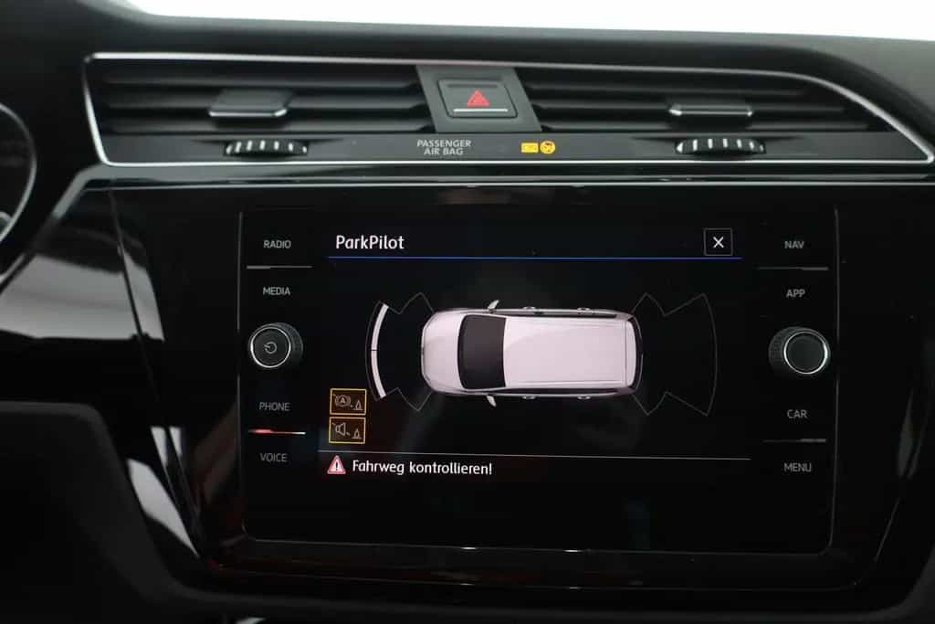Volkswagen Touran 1.5 TSI DSG Highline LED AHK ACC 7-Sitzer 01/2019-photo-25