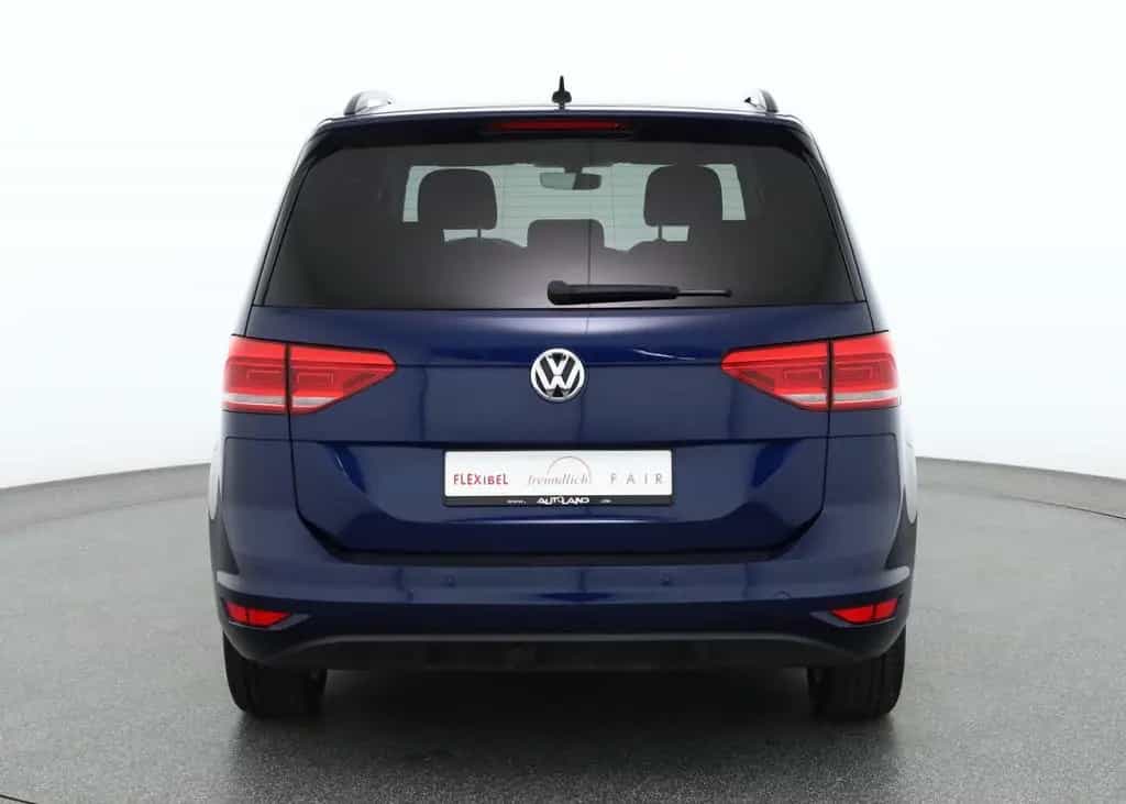Volkswagen Touran 1.5 TSI DSG Highline LED AHK ACC 7-Sitzer 01/2019-photo-3