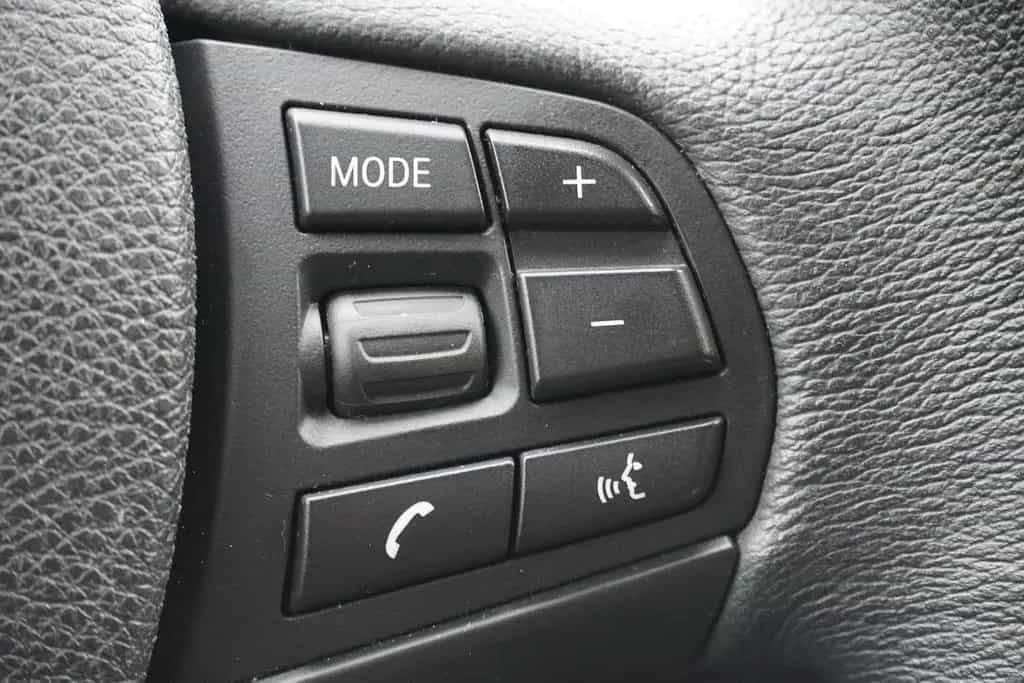 BMW 118 i Edition Sport Line Shadow LED Navi Tempomat 06/2018-photo-16
