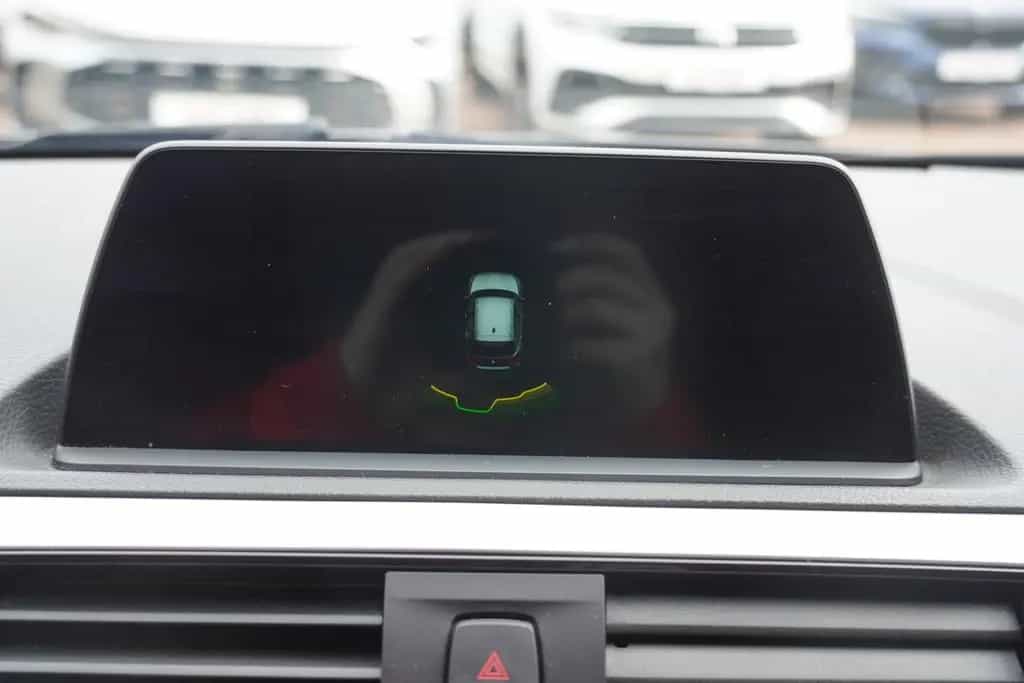 BMW 118 i Edition Sport Line Shadow LED Navi Tempomat 06/2018-photo-19