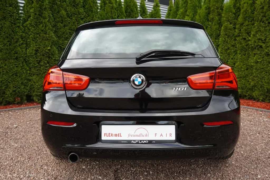 BMW 118 i Edition Sport Line Shadow LED Navi Tempomat 06/2018-photo-4