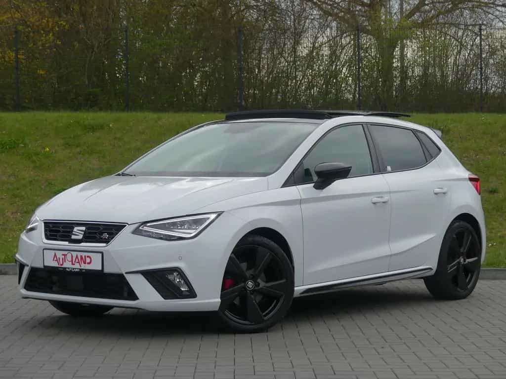 Seat Ibiza 1.0 TSI FR Black Edition ACC LED Kamera Be 10/2020-photo-1