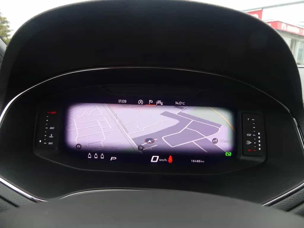 Seat Ibiza 1.0 TSI FR Black Edition ACC LED Kamera Be 10/2020-photo-27