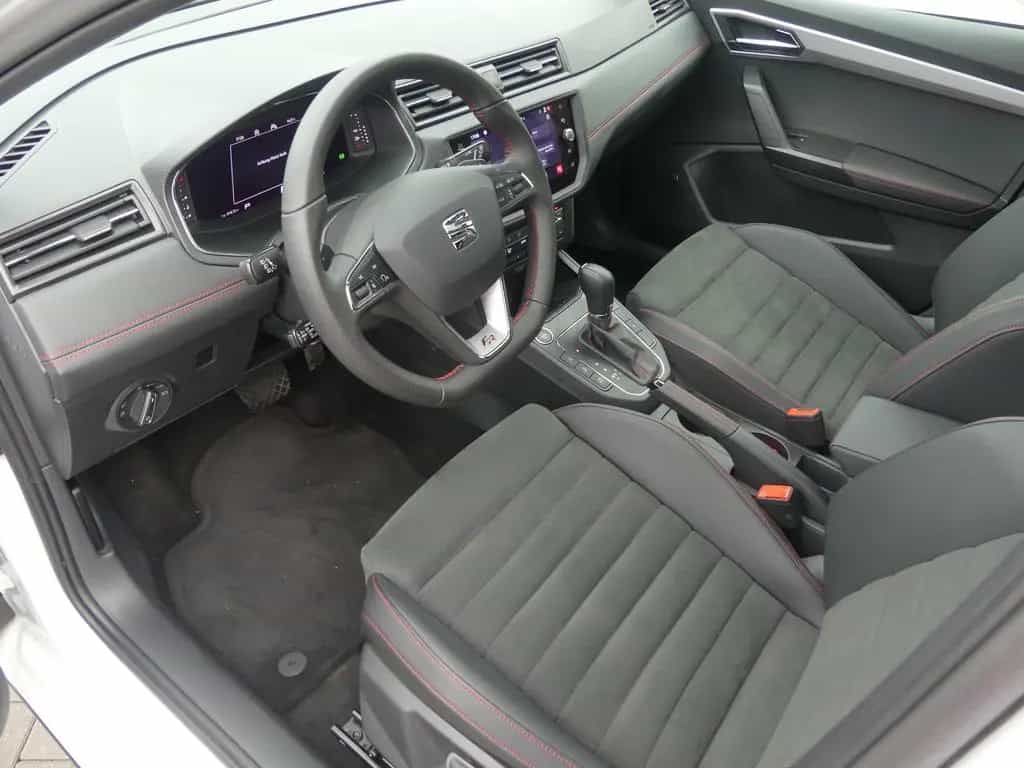 Seat Ibiza 1.0 TSI FR Black Edition ACC LED Kamera Be 10/2020-photo-7