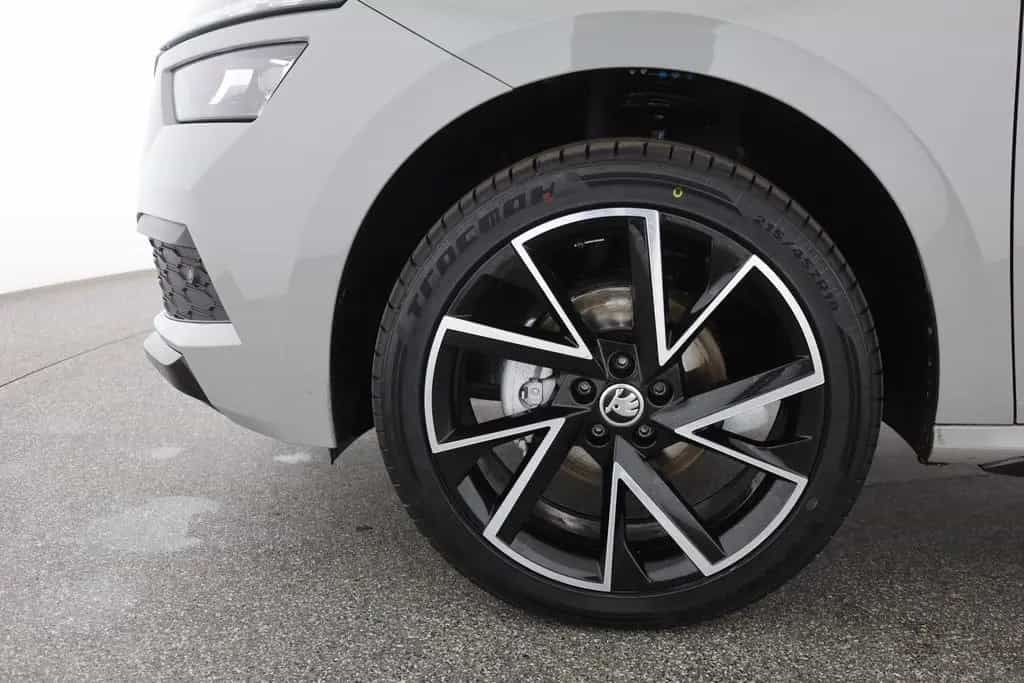 Skoda Kamiq 1.5 DSG TSI Monte Carlo LED Navi Pano ACC 04/2021-photo-26