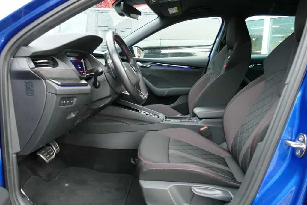 Skoda Octavia Combi 2.0 RS DSG LED Navi Head-Up Kamera 11/2021-photo-19