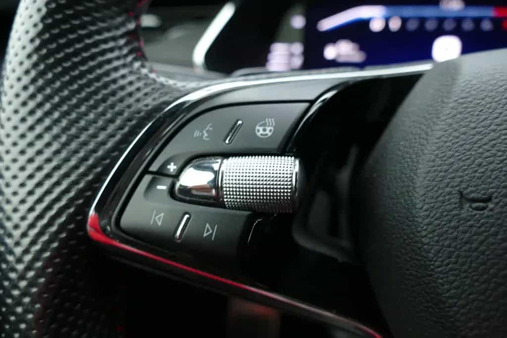 Skoda Octavia Combi 2.0 RS DSG LED Navi Head-Up Kamera 11/2021-photo-8