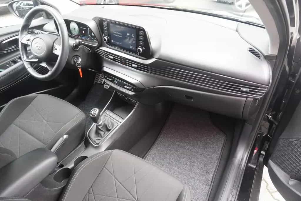 Hyundai BAYON 1.0 T-GDI Trend 2WD LED Kamera Tempomat 01/2022-photo-12