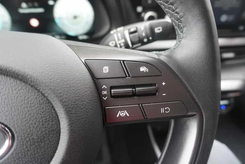 Hyundai BAYON 1.0 T-GDI Trend 2WD LED Kamera Tempomat 01/2022-photo-17