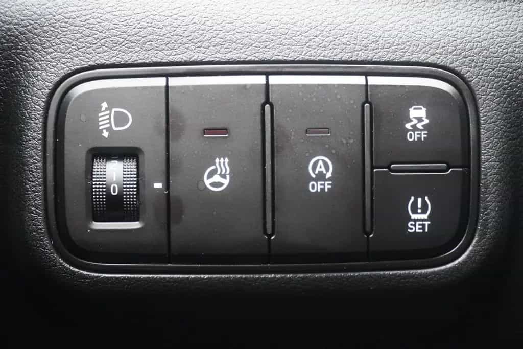 Hyundai BAYON 1.0 T-GDI Trend 2WD LED Kamera Tempomat 01/2022-photo-21
