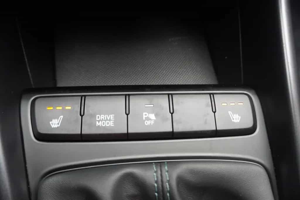 Hyundai BAYON 1.0 T-GDI Trend 2WD LED Kamera Tempomat 01/2022-photo-26