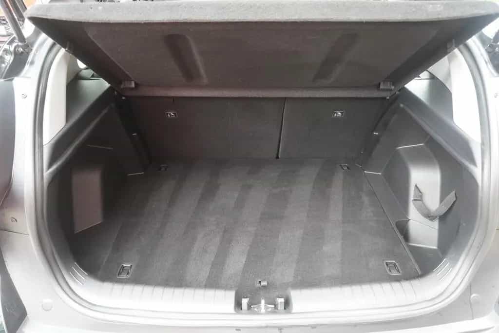 Hyundai BAYON 1.0 T-GDI Trend 2WD LED Kamera Tempomat 01/2022-photo-27