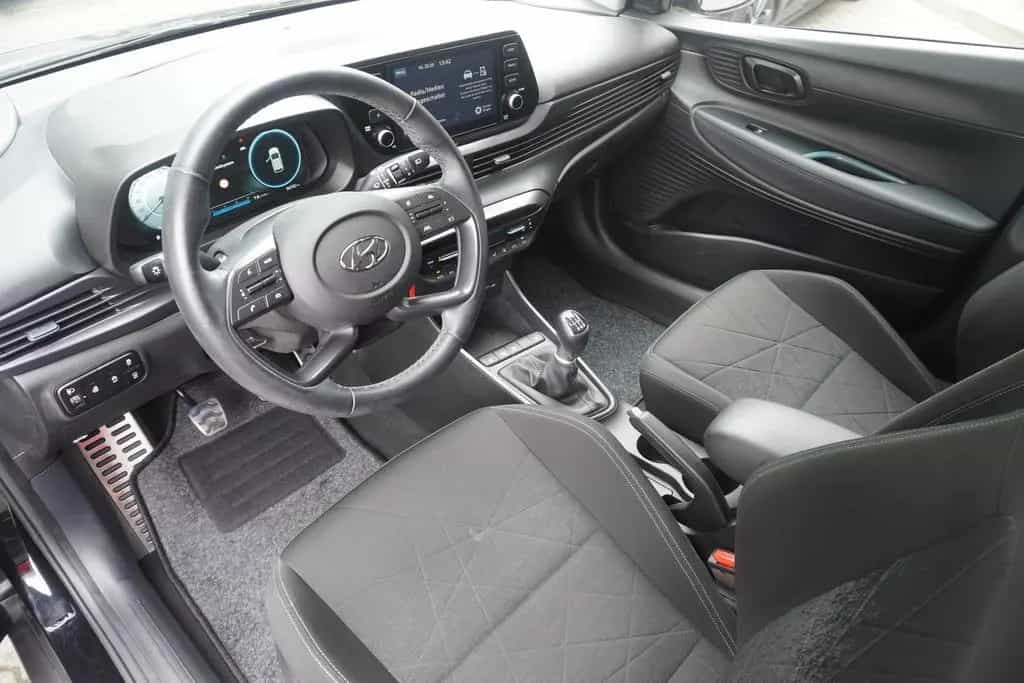 Hyundai BAYON 1.0 T-GDI Trend 2WD LED Kamera Tempomat 01/2022-photo-9