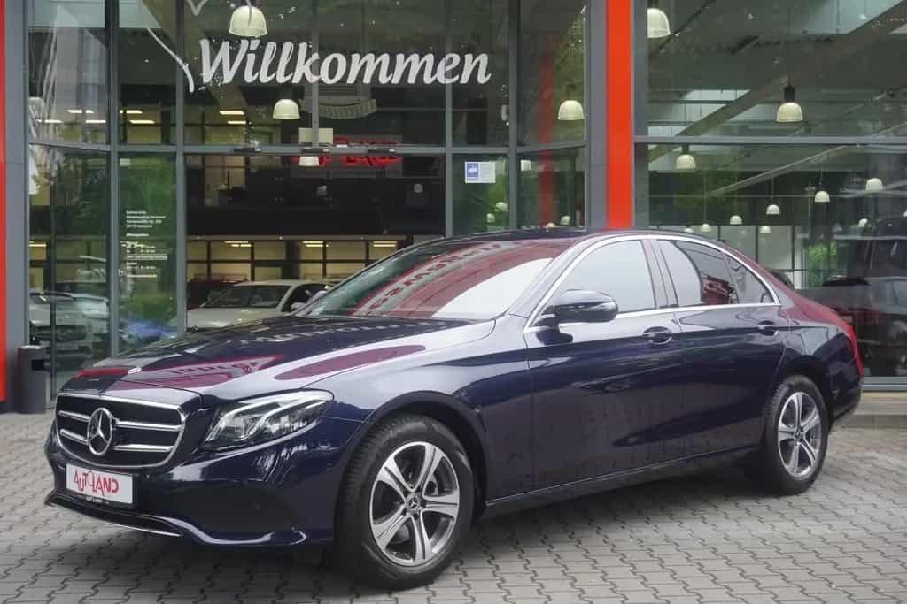 Mercedes-Benz E 200 E200 Avantgarde LED Teilleder Kamera Totwinkel 06/2020-photo-1