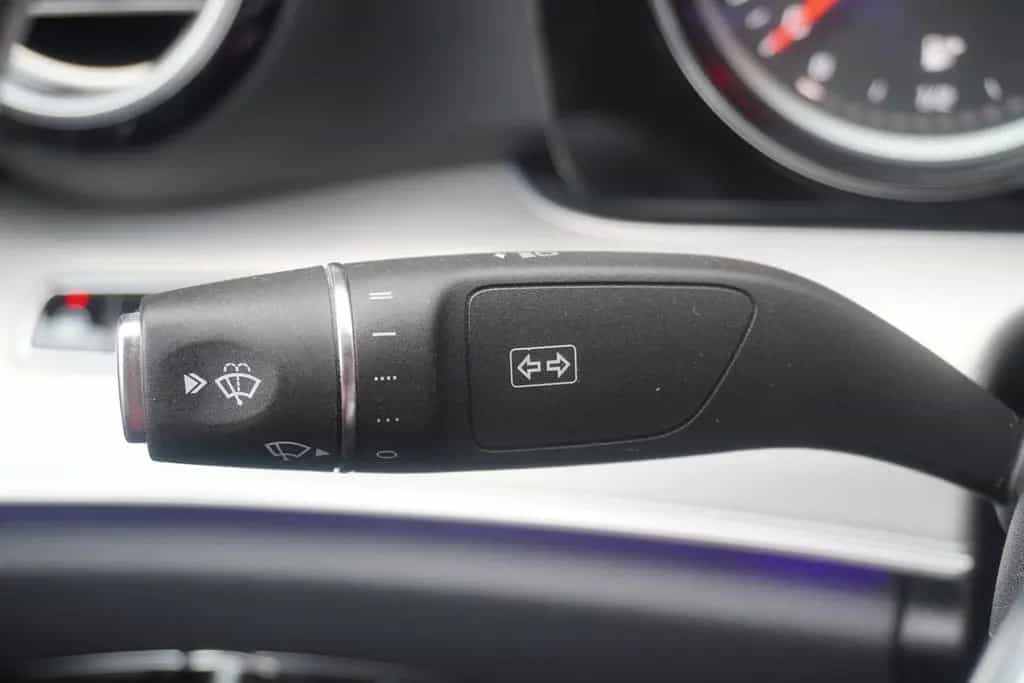 Mercedes-Benz E 200 E200 Avantgarde LED Teilleder Kamera Totwinkel 06/2020-photo-18