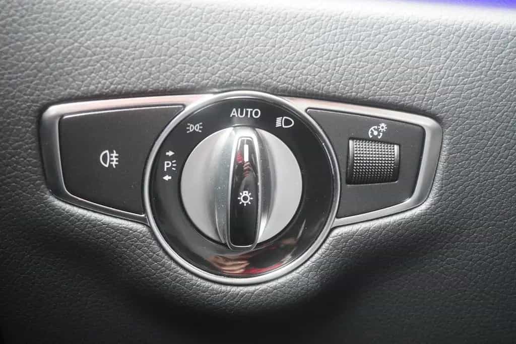 Mercedes-Benz E 200 E200 Avantgarde LED Teilleder Kamera Totwinkel 06/2020-photo-22