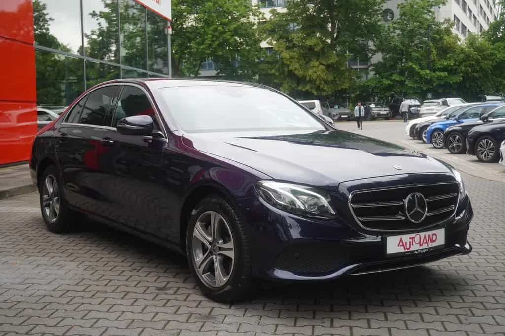Mercedes-Benz E 200 E200 Avantgarde LED Teilleder Kamera Totwinkel 06/2020-photo-3